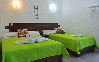 Quarto triplo | Quartos à prova de som, Wi-Fi de cortesia, roupa de cama