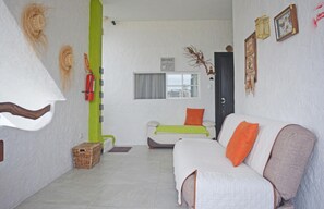 Flat-screen TV - Hostal Cann's House (Puerto Baquerizo Moreno)