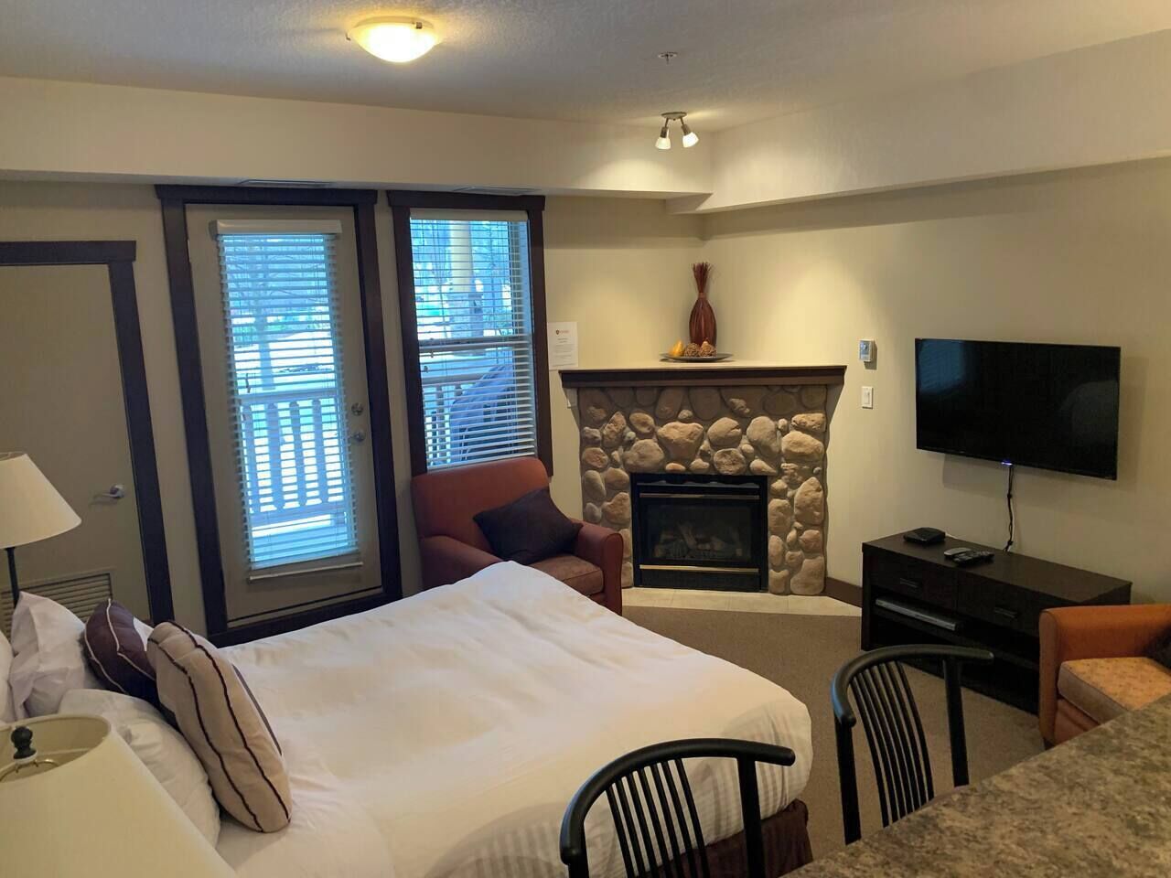 1 chambre, fer et planche à repasser, lit parapluie, Wi-Fi gratuit