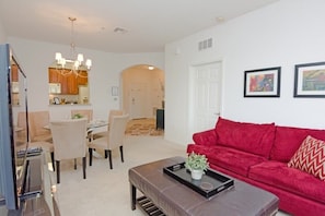 Condo | Living room | Flat-screen TV, DVD player - Gorgeous Apt in Orlando Florida! Vc5000 (Orlando)