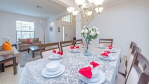 House | Private kitchen | Fridge, microwave, oven, stovetop - Fabulous Veranda (Kissimmee)