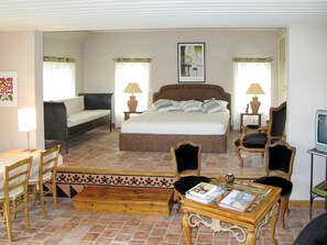 1 soverom, reiseseng for barn, wi-fi (inkludert) og sengetøy