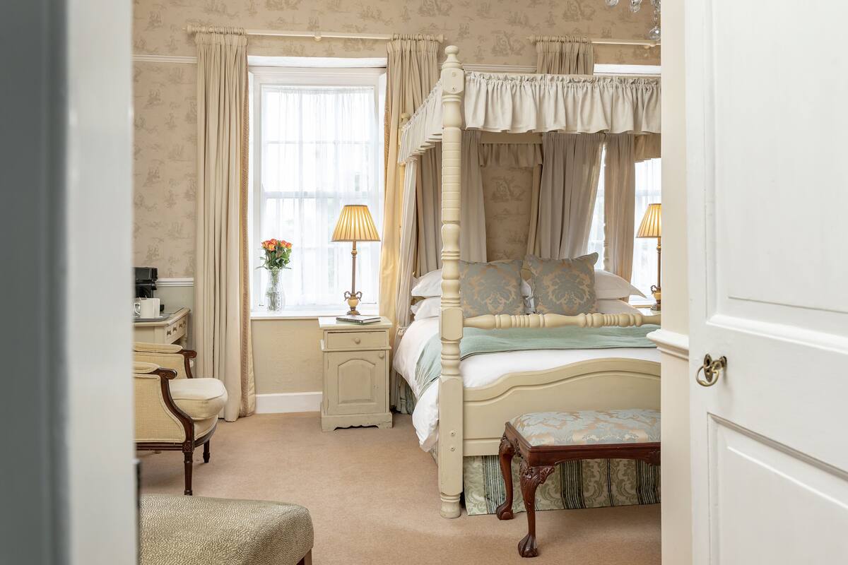 Deluxe Double Room, 1 Double Bed, Non Smoking, Garden View | 1 bedroom, Egyptian cotton sheets, premium bedding