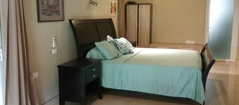 Beachfront Nature Rentals-Ocean/Pacific Beachfront Studio- 425 SQ. feet