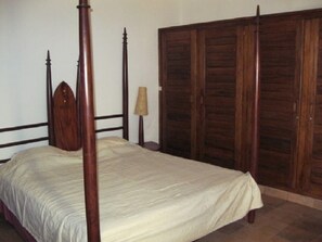 1 bedroom, iron/ironing board, WiFi