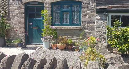 Stunning Grade II Listed Country Village Cottage