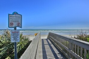 Beach - Dolphin House (New Smyrna Beach)