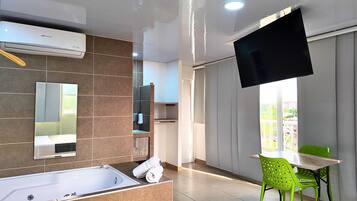 Deluxe studio suite | Hypoallergeen beddengoed, gratis wifi, beddengoed