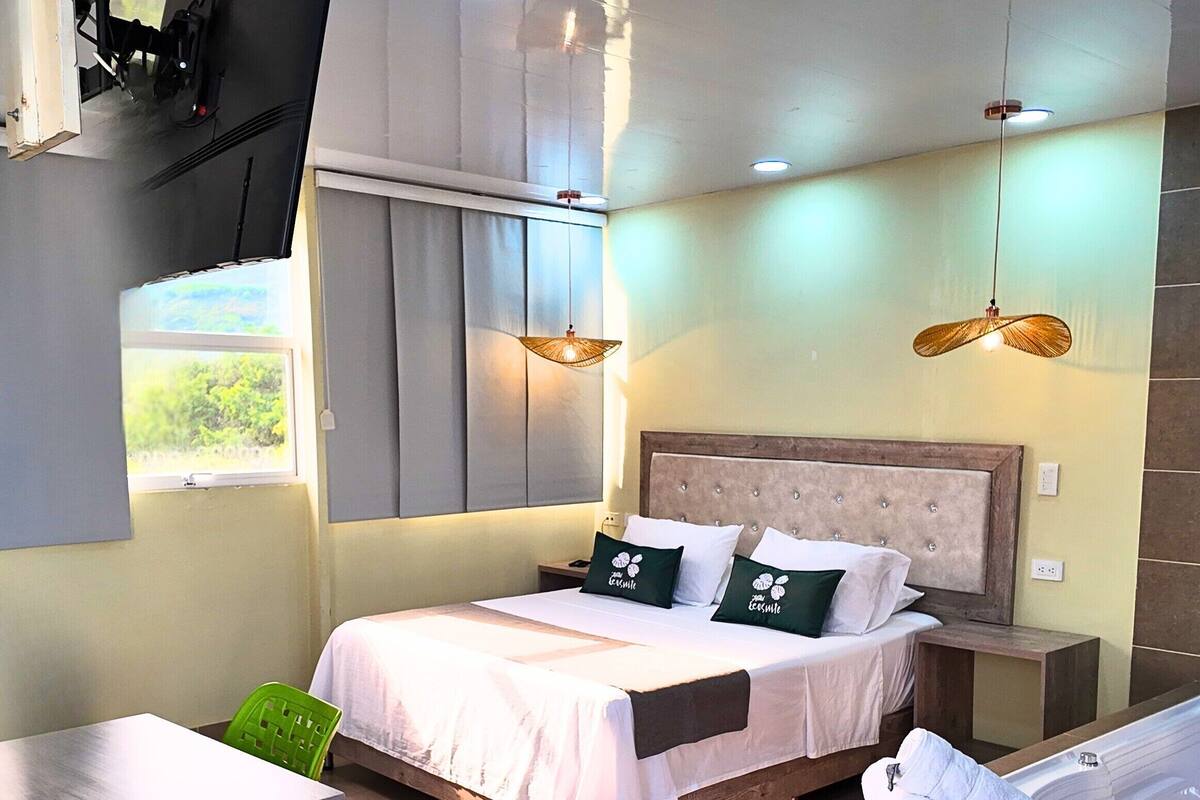 Suite estudio Deluxe | Ropa de cama hipoalergénica, wifi gratis y ropa de cama