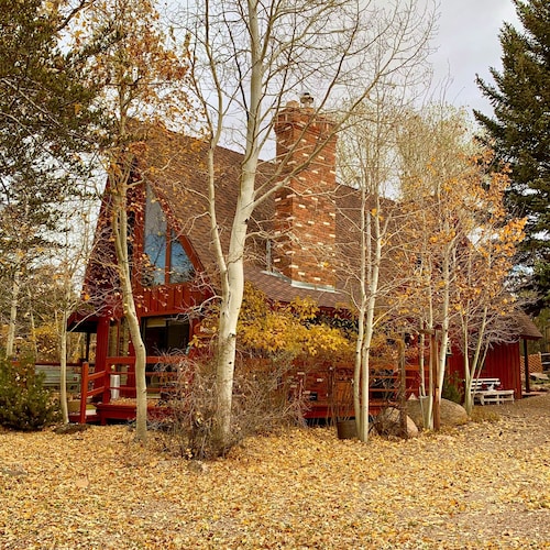 Charming Petersen Cottage Rustic Luxury 