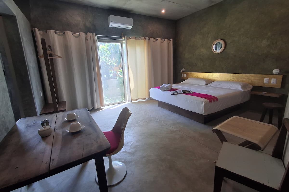 Coffres-forts dans les chambres, Wi-Fi gratuit