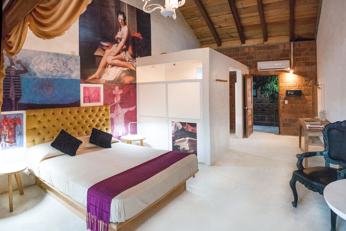 Standard Double Room, Hill View (Mireya) | Peti besi dalam bilik, dihias secara berasingan
