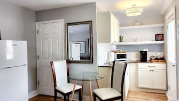 Fridge, microwave, coffee/tea maker, electric kettle