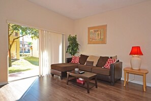 Apartment | Living room | TV, DVD player
