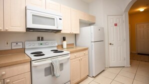 Condo | Private kitchen - Beautiful Butterfly Palm (Kissimmee)