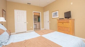 Condo | 3 bedrooms, travel crib, free WiFi