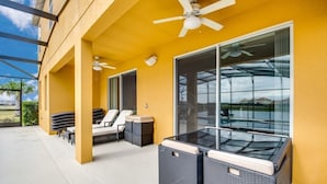 House | Property grounds - Providence Grande Villa (Davenport)