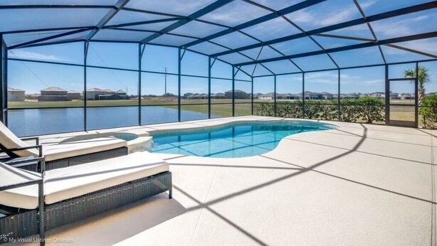 House - Providence Grande Villa (Davenport)
