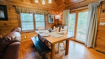 Cabaña, 2 habitaciones | Restaurantes