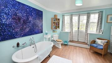 House, Ensuite | Bathroom