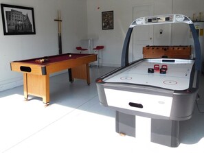 House | Games room