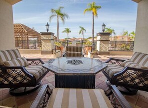 House | Balcony