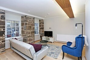 Flat-screen TV, offices