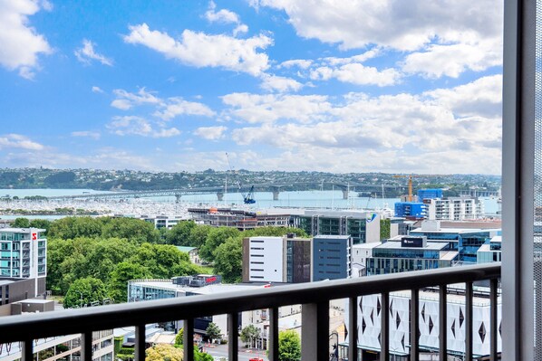 Apartment | Water view - Harbour View Two Bedroom Apartment (Auckland)