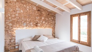 6 chambres, lit parapluie, Wi-Fi gratuit, draps fournis
