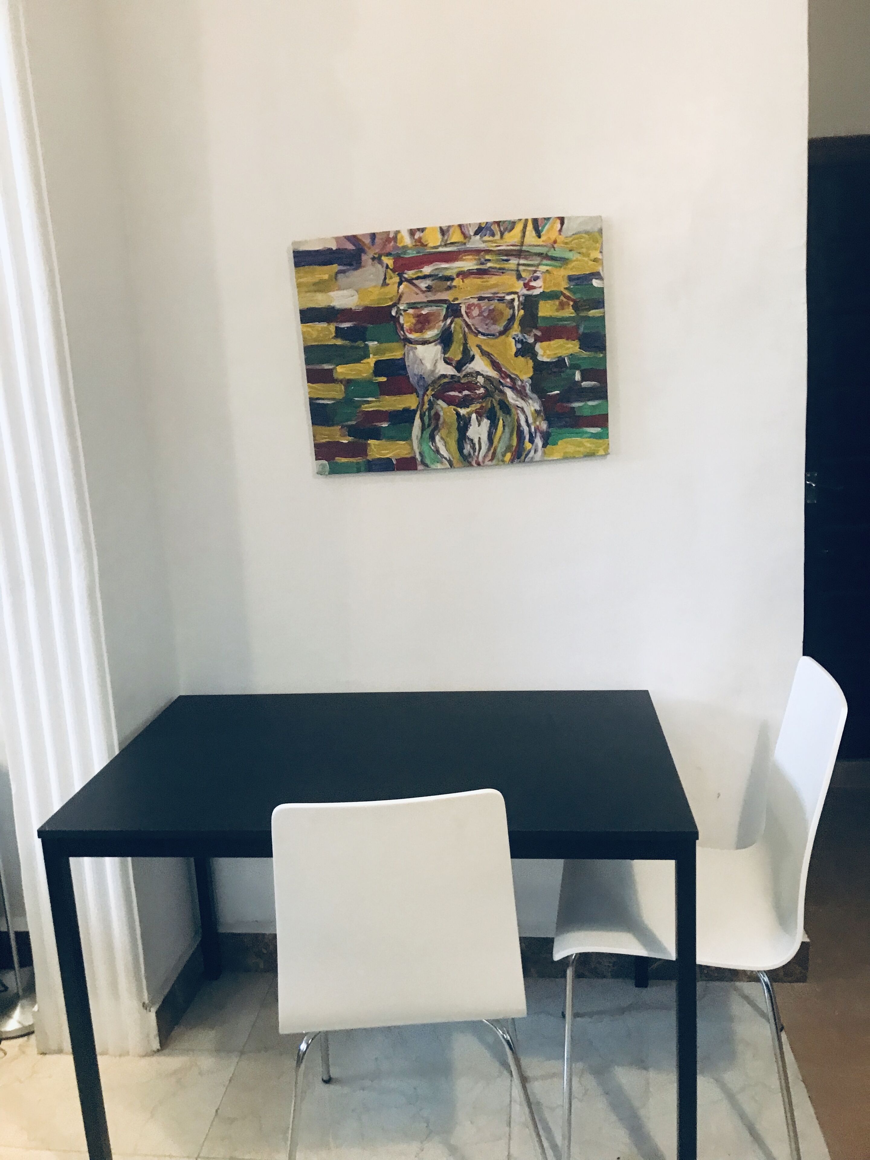 Makan di kamar