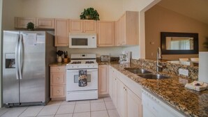 House | Private kitchen | Coffee/tea maker, stovetop, highchair - 3 Bedroom, 2 Bath Tuscan Villa Vacation! (Davenport)