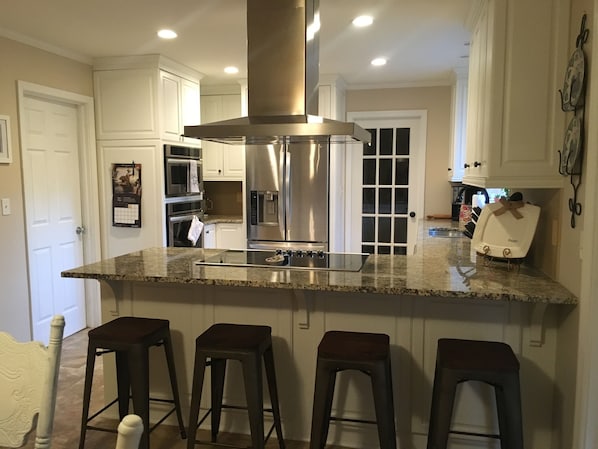 Microwave, oven, dishwasher