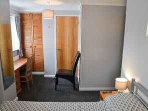 2 chambres, Wi-Fi gratuit, draps fournis