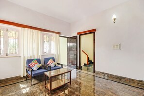 Living room - OYO 48381 Elegant Stay In Bambolim (Panaji)