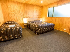 Holiday Park 3 Bedroom Apartment | 3 bedrooms, free WiFi - Motueka Apartment (Motueka)