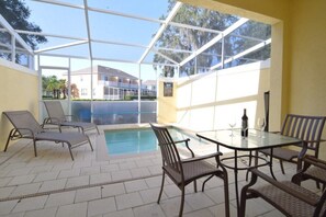 Apartment | Pool | Outdoor pool - Serenity 6 (Clermont)