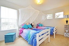 Villa | 6 bedrooms, travel crib, free WiFi - Endless Summer (Haines City)