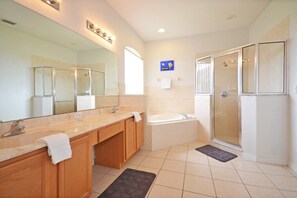 Villa | Bathroom - Endless Summer (Haines City)