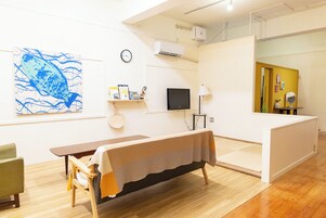 Apartamento superior, 2 habitaciones | 2 dormitorios, escritorio, wifi gratis