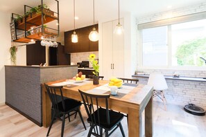 3 chambres, décoration personnalisée, ameublement personnalisé, bureau