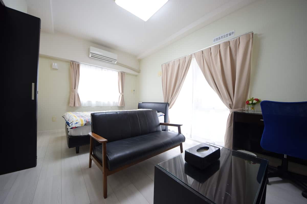 Double Room (801) | Free WiFi