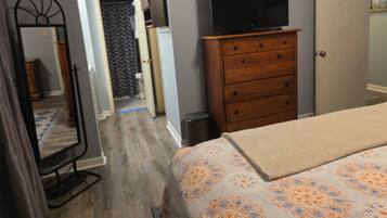 3 Schlafzimmer, Schreibtisch, Bügeleisen/Bügelbrett, kostenloses WLAN