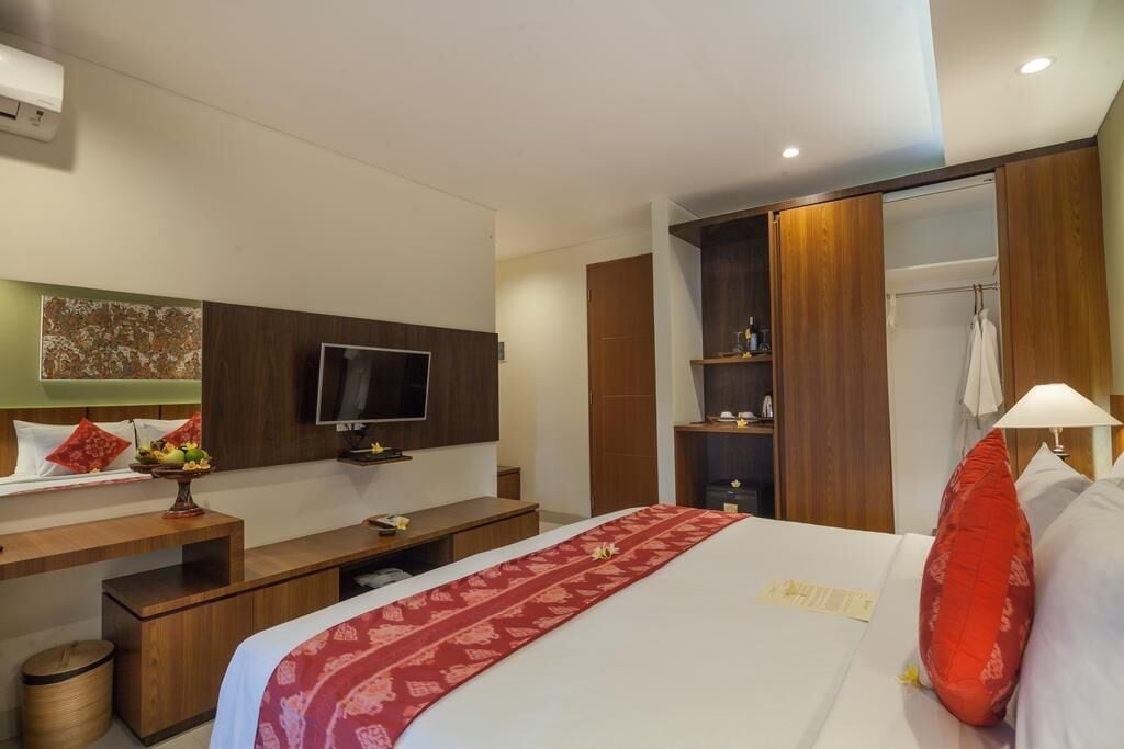 6 Schlafzimmer, Zimmersafe, Bügeleisen/Bügelbrett, WLAN