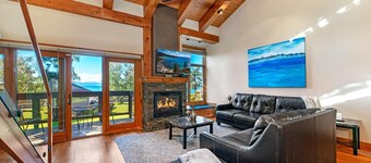 Mv32: Lakeland Village Luxury Condo With Great Amenities