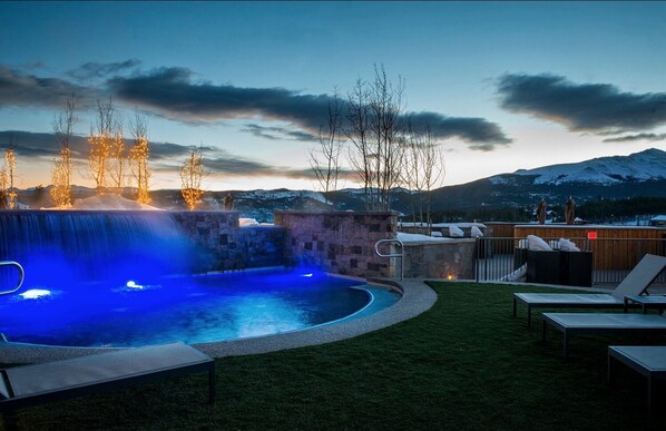 Indoor pool, outdoor pool