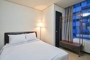 3 bedrooms, iron/ironing board, WiFi