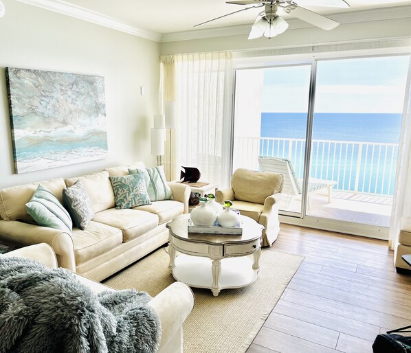 Smart TV, DVD player