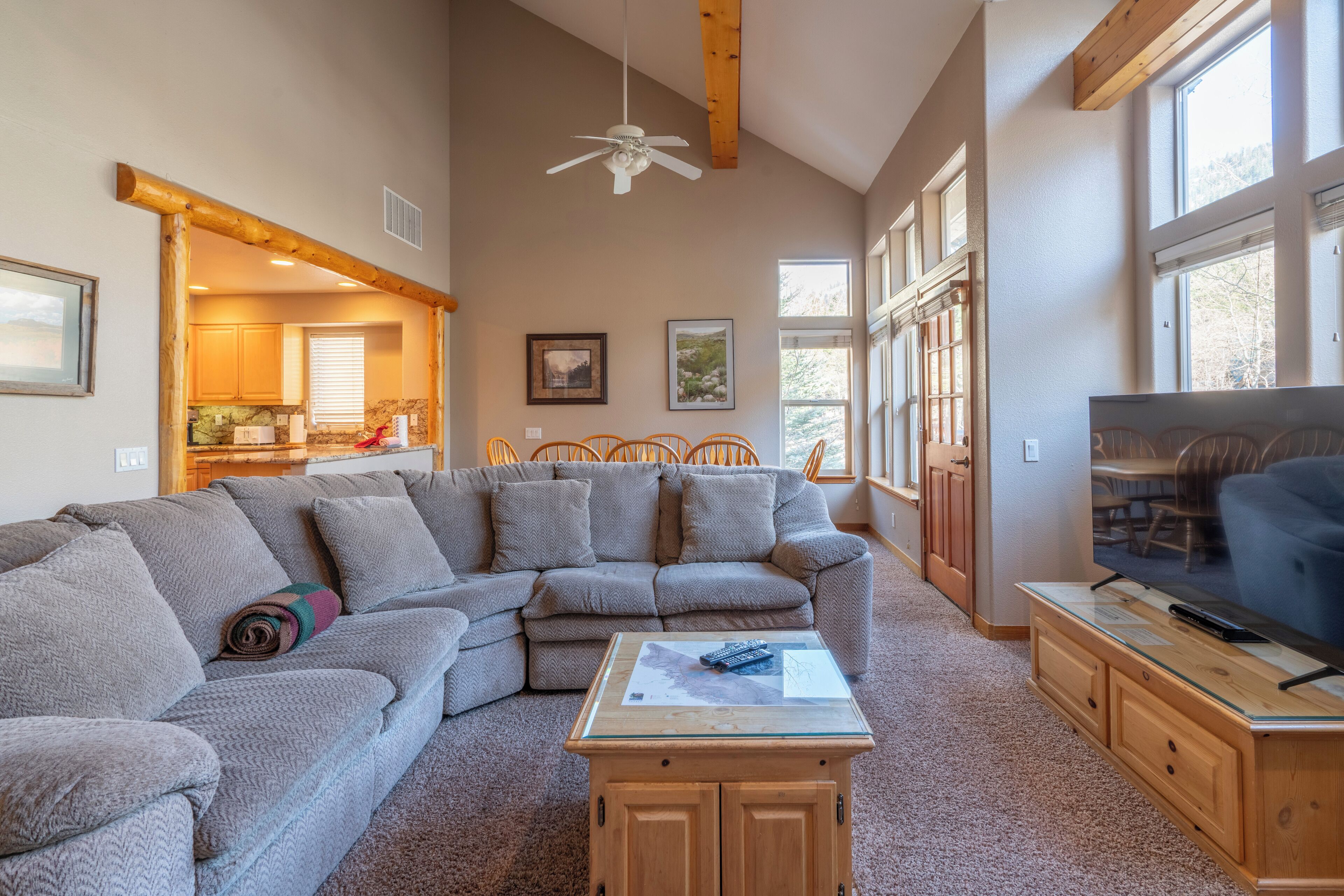 TV, fireplace, DVD player