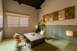 Hochwertige Bettwaren, Daunenbettdecken, Zimmersafe