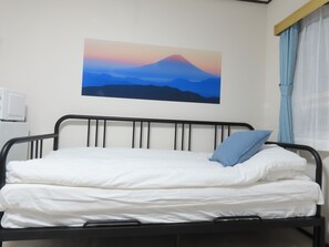 Apartment | 1 bedroom, desk, laptop workspace, blackout drapes